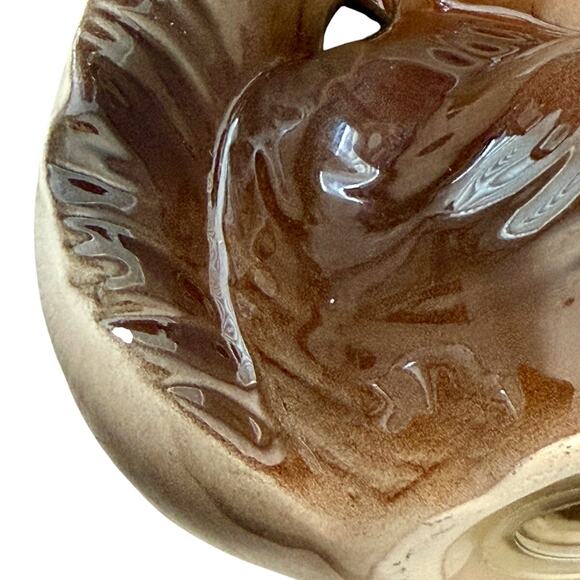 Vintage Lot 2 Squirrel Ceramic Salt Pepper Shakers - Cute Couple & Walnut - Picture 9 of 10